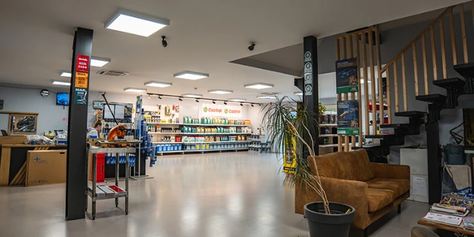 Electricité pour professionnel showroom